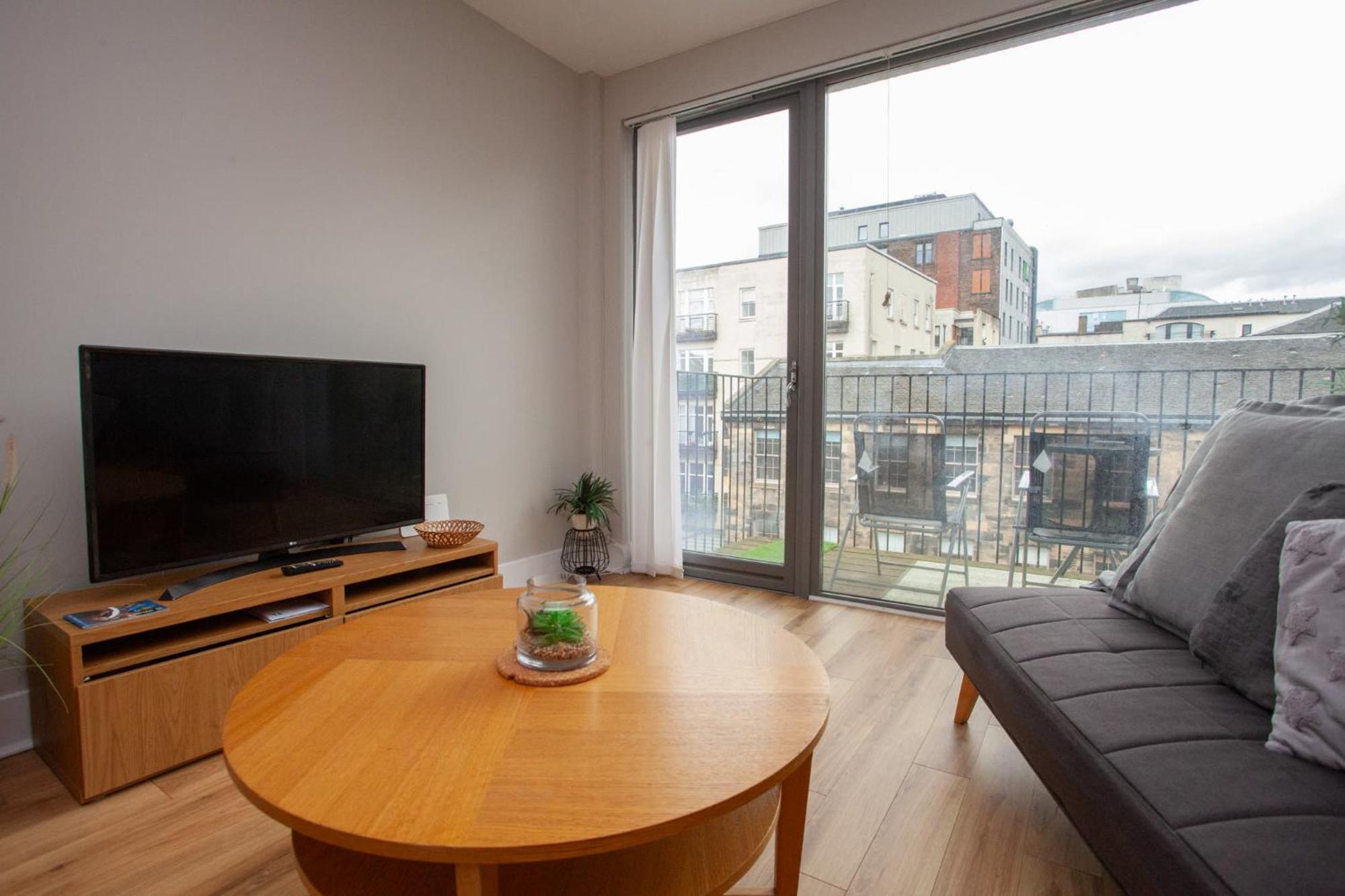 1 Bedroom Flat In The Heart Of Merchant City Glasgow Exterior photo